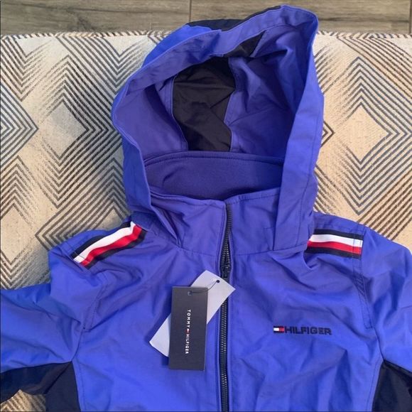 Tommy Hilfiger Raincoat - Picture 2 of 13